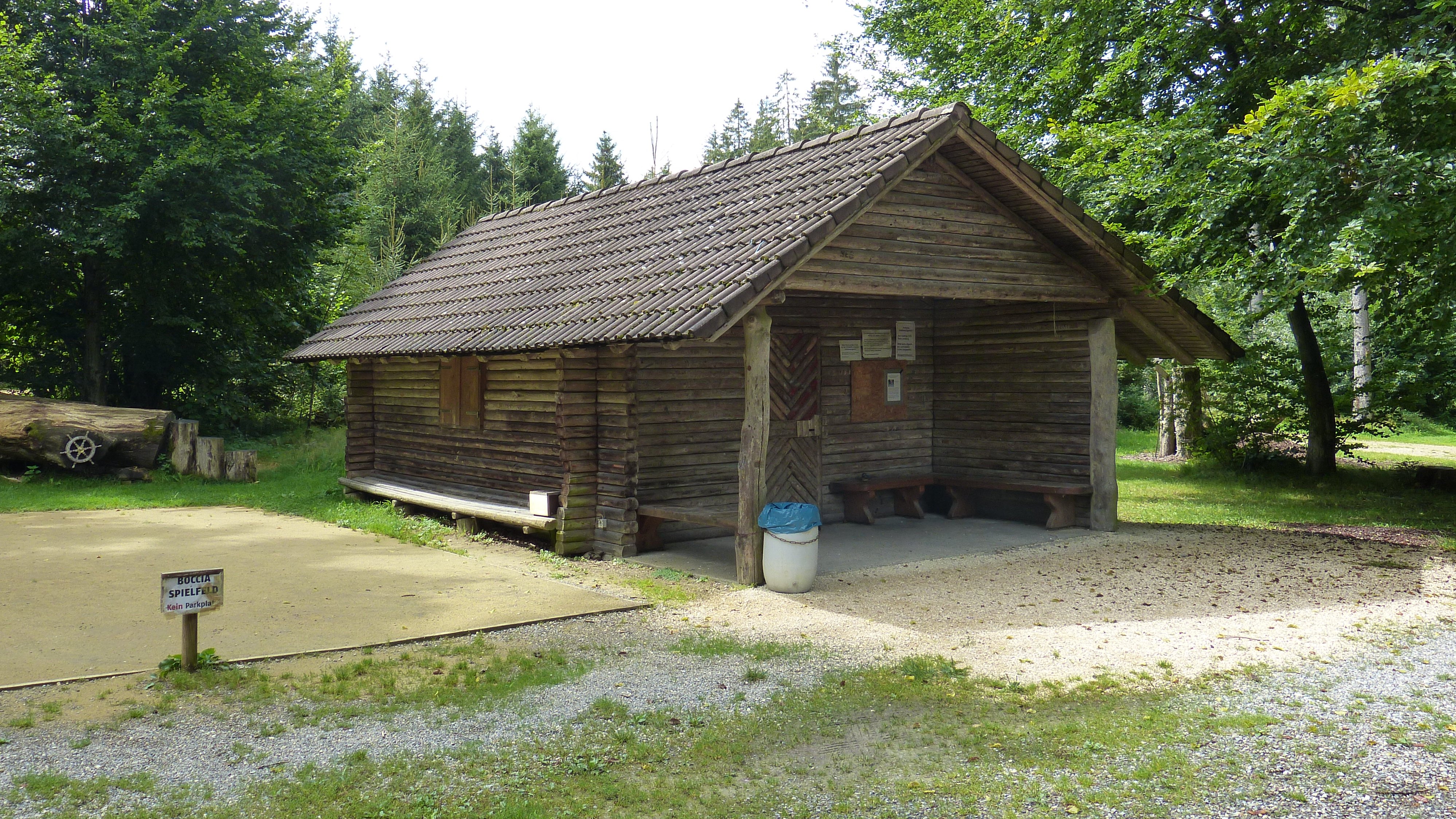 Grillhütte am Waldsportpfad